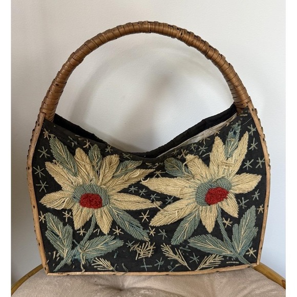 Handmade Handbags - Portugal Embroidered Straw Basket Purse Woven Handle Floral Folk Art Boho VTG